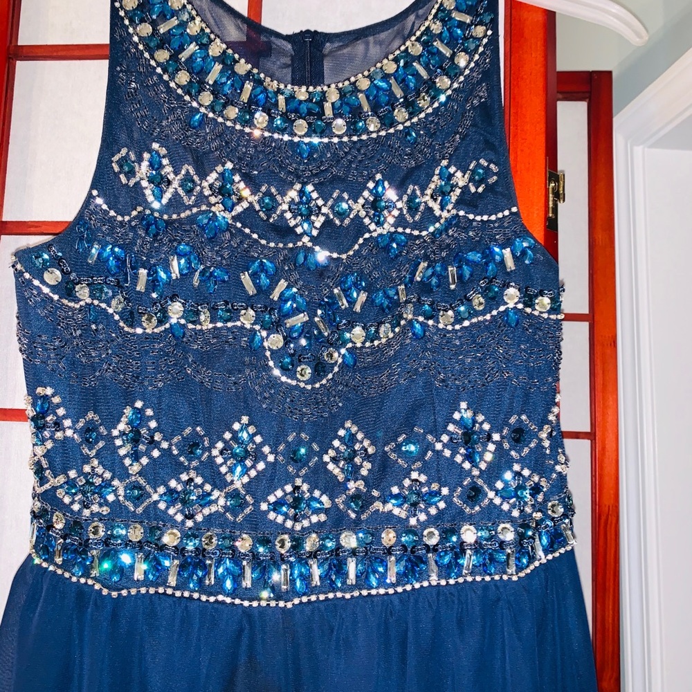 Floor length Prom/Homecoming Dress. BLUE